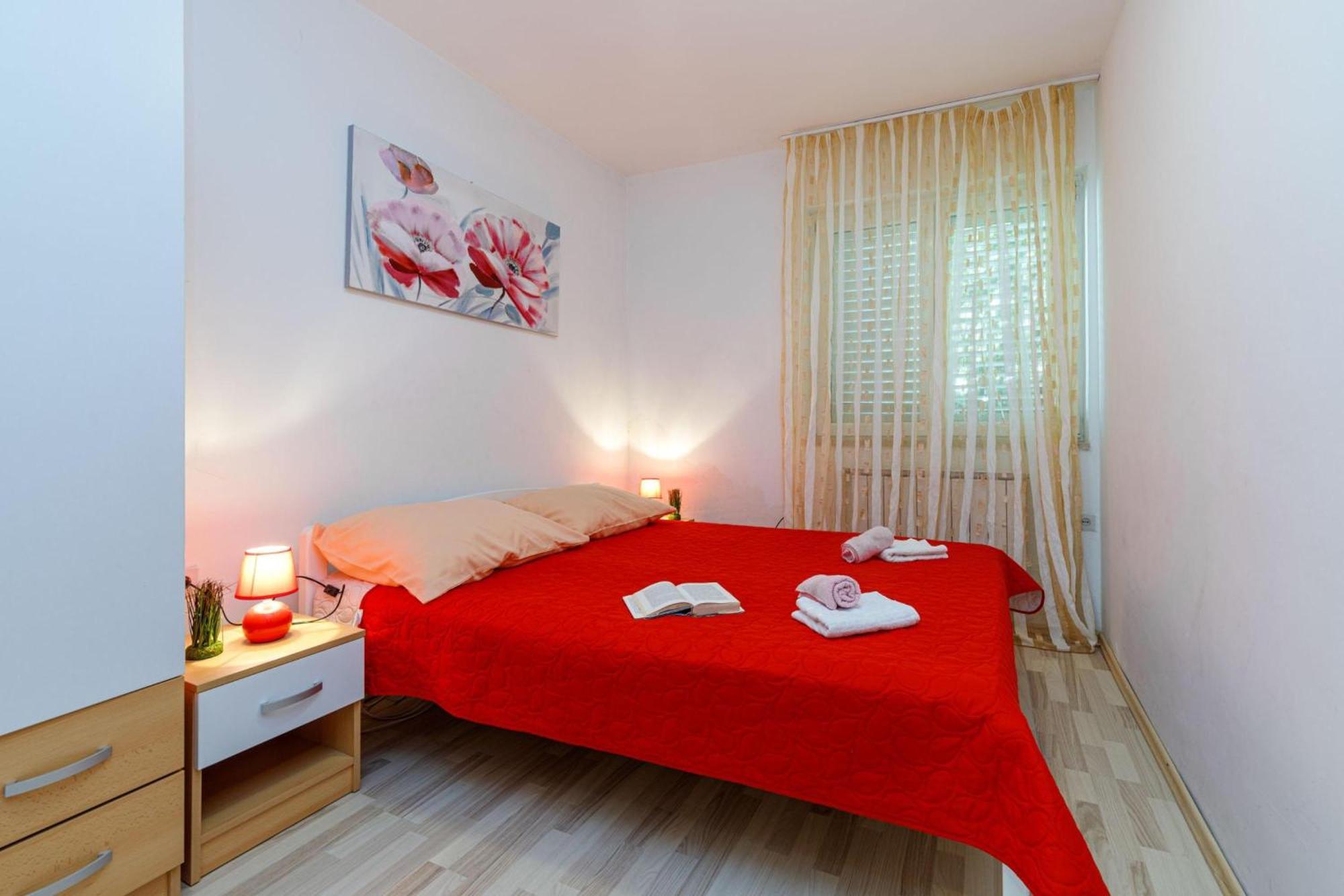 Seaview Apartment Tina Krk Island - Happy Rentals Кърк Екстериор снимка
